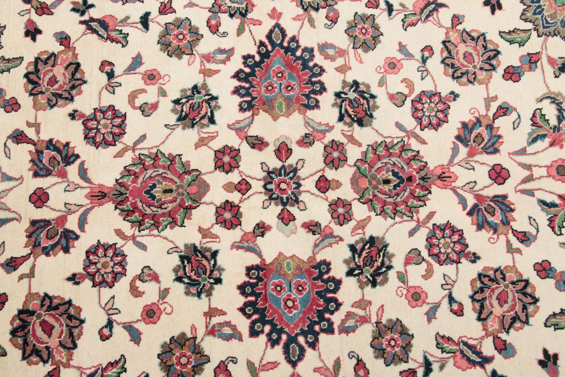 Sarough Perserteppich aus Iran, 327 × 415 cm