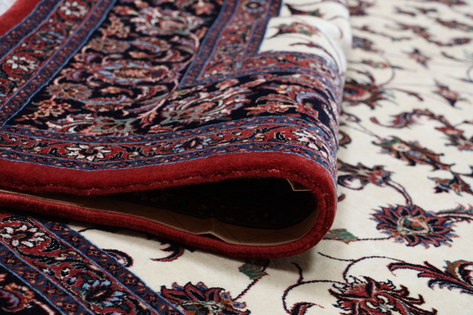 Bijar Perserteppich 251 × 355 cm aus Wolle & Seide, handgeknüpft
