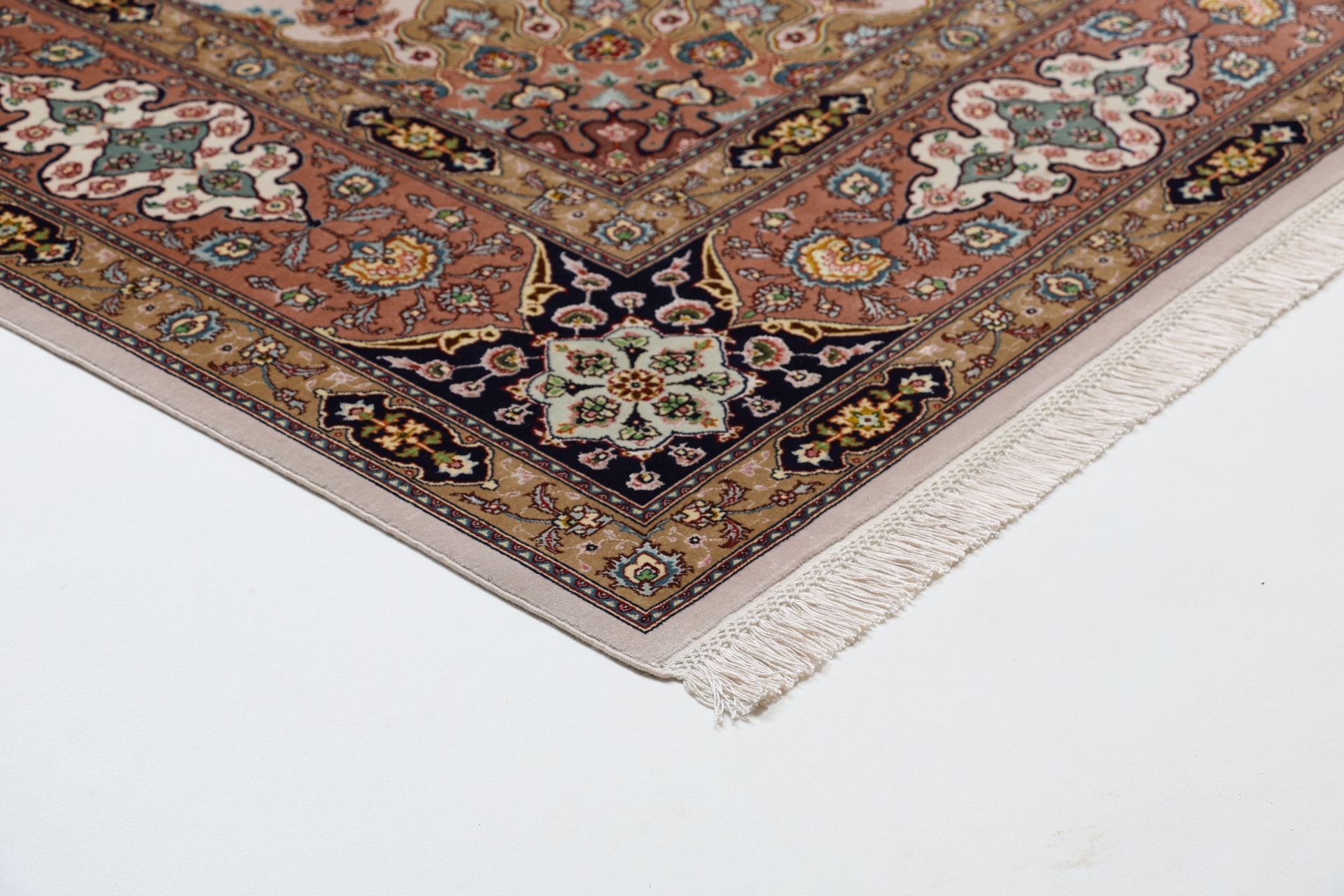 Täbriz Perserteppich aus Iran, 202 × 307 cm