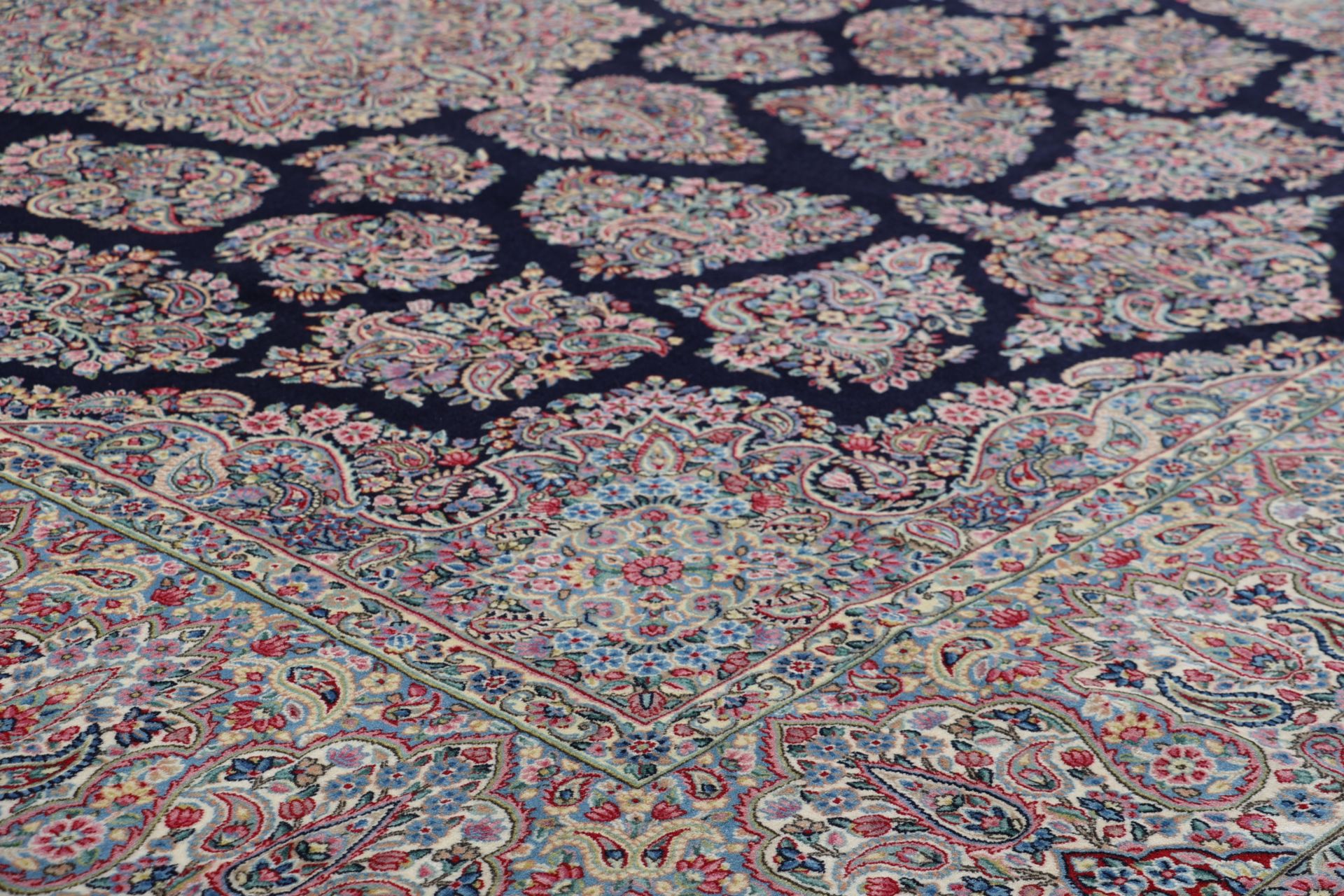 perserteppich-kirman-268-x-365-cm-schurwolle-handgeknupft-4 Handgeknüpfter Kerman Perserteppich, 268 × 365 cm, Wolle