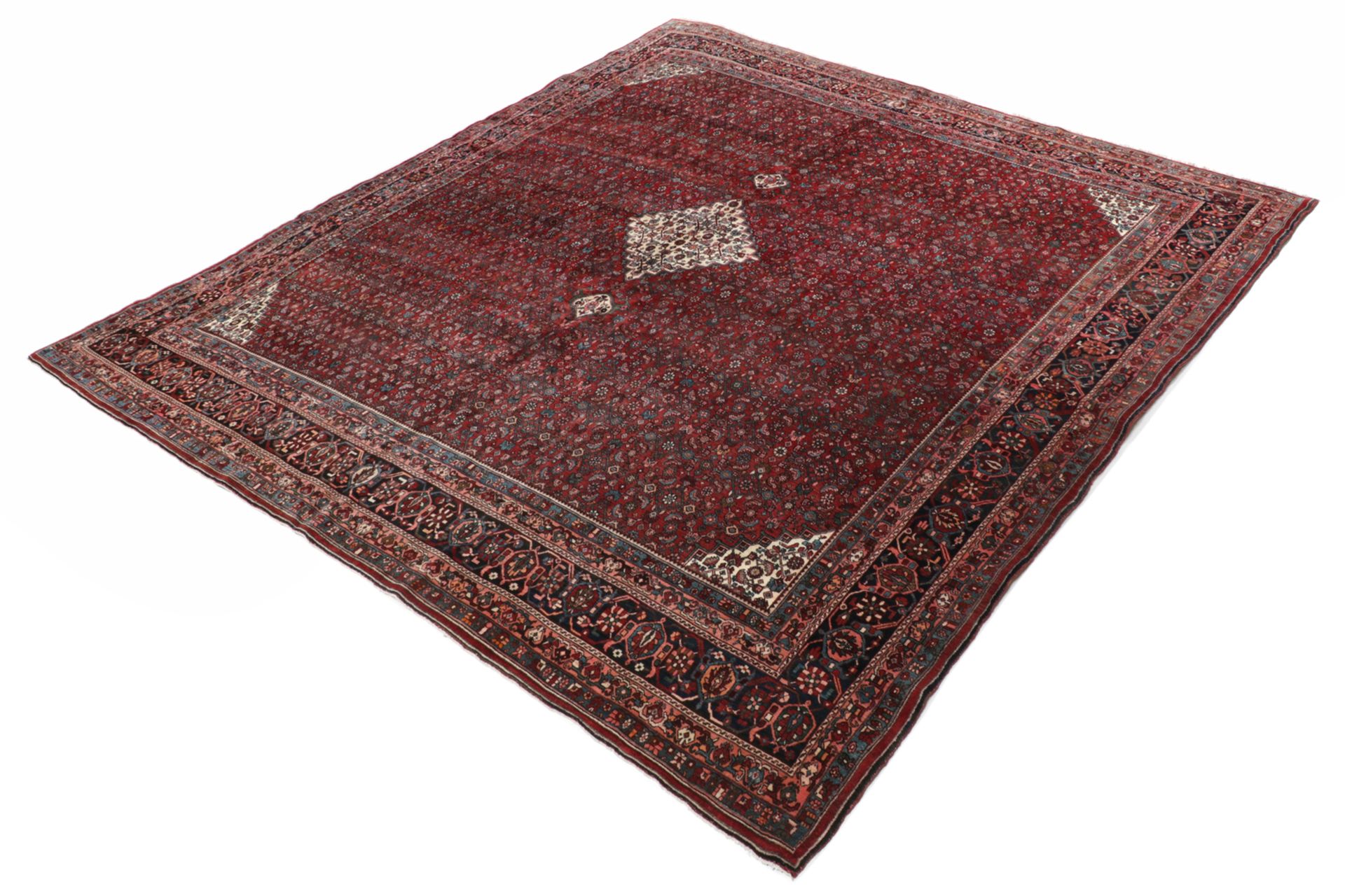 Bijar Perserteppich 336 × 363 cm aus Wolle, handgeknüpft