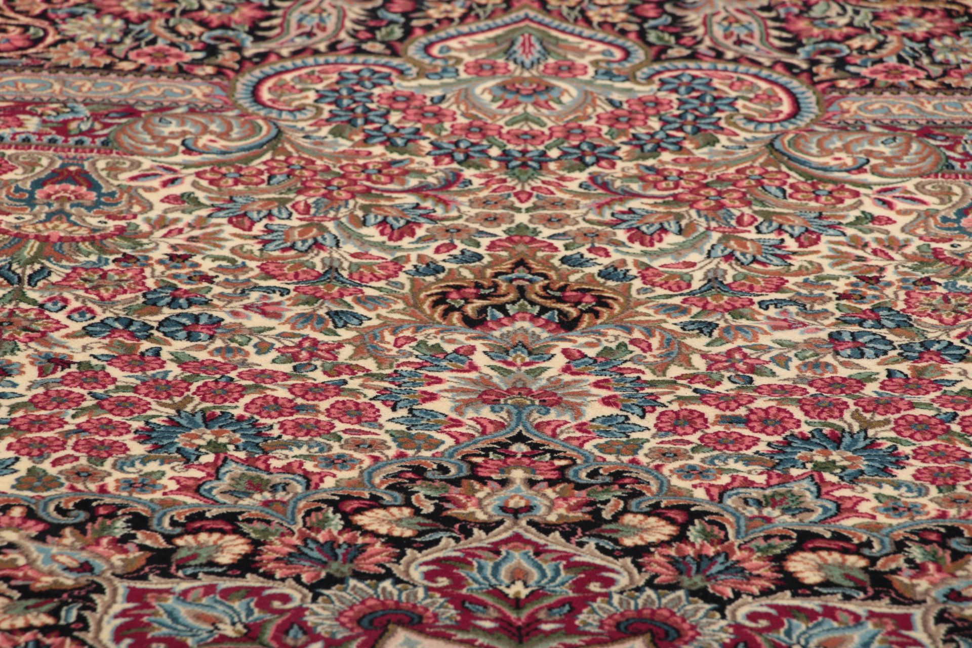 perserteppich-kirman-250-x-322-cm-schurwolle-handgeknupft-3 Kerman Perserteppich aus Iran, 250 × 322 cm