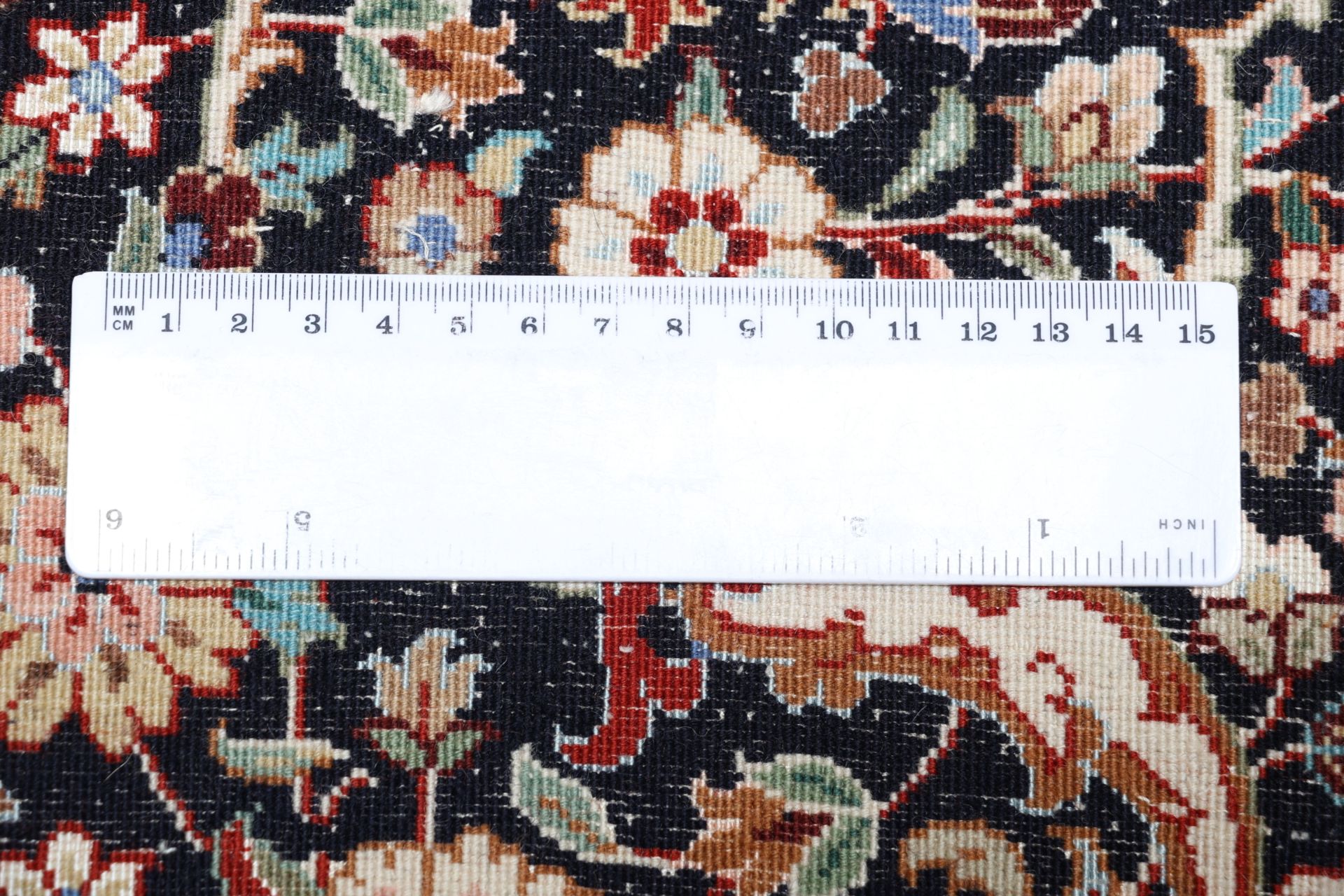 Handgeknüpfter Isfahan Perserteppich, 206 × 330 cm, Wolle & Seide