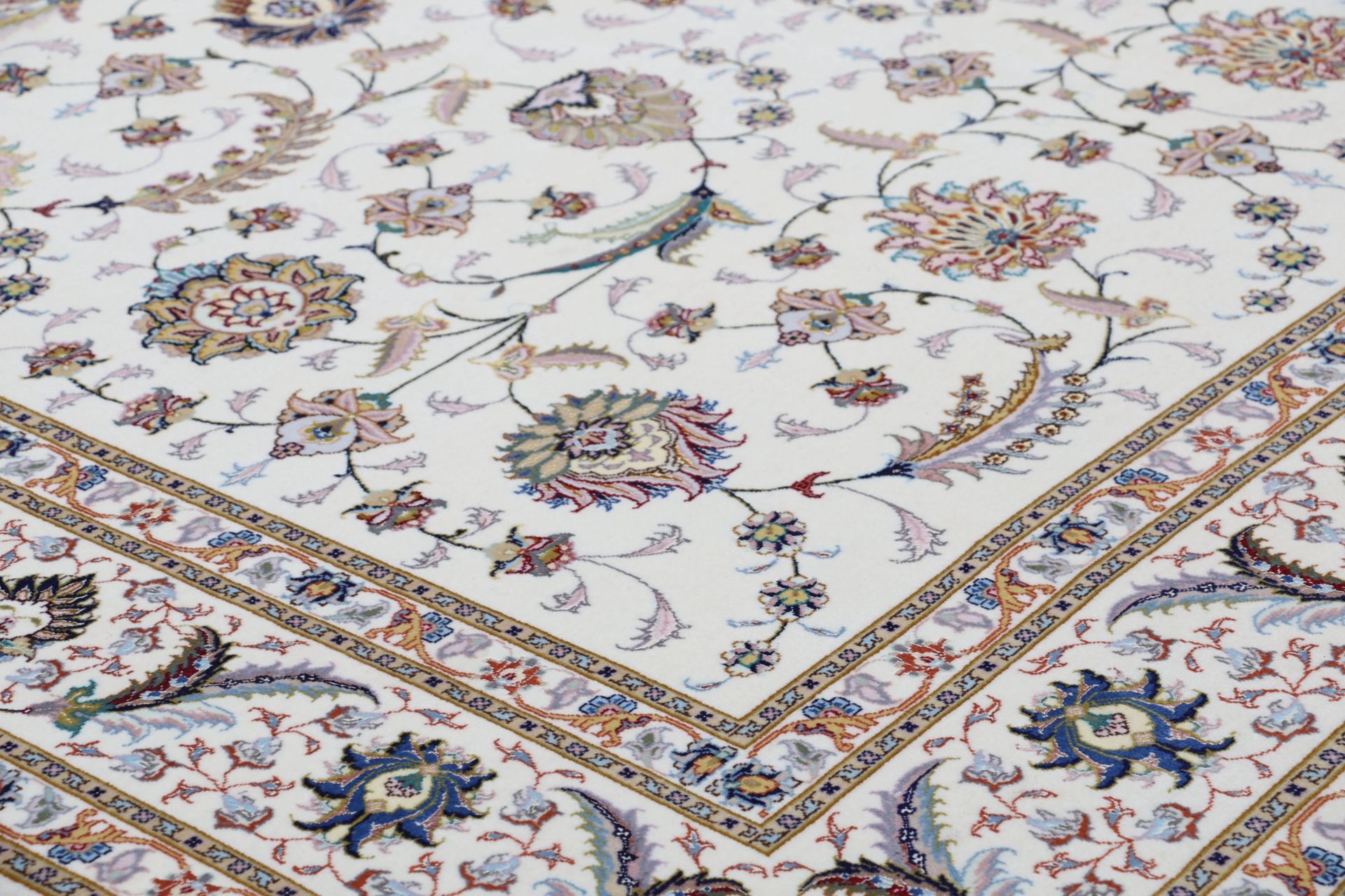perserteppich-tabriz-203-x-310-cm-schurwolle-seide-handgeknupft-8 Handgeknüpfter Täbriz Perserteppich 203 × 310 cm