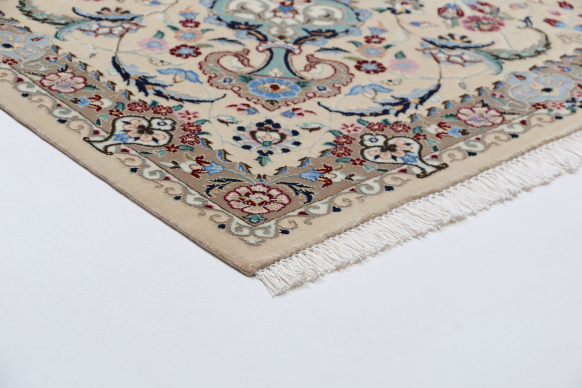 Nain Perserteppich 254 × 360 cm aus Wolle & Seide, handgeknüpft