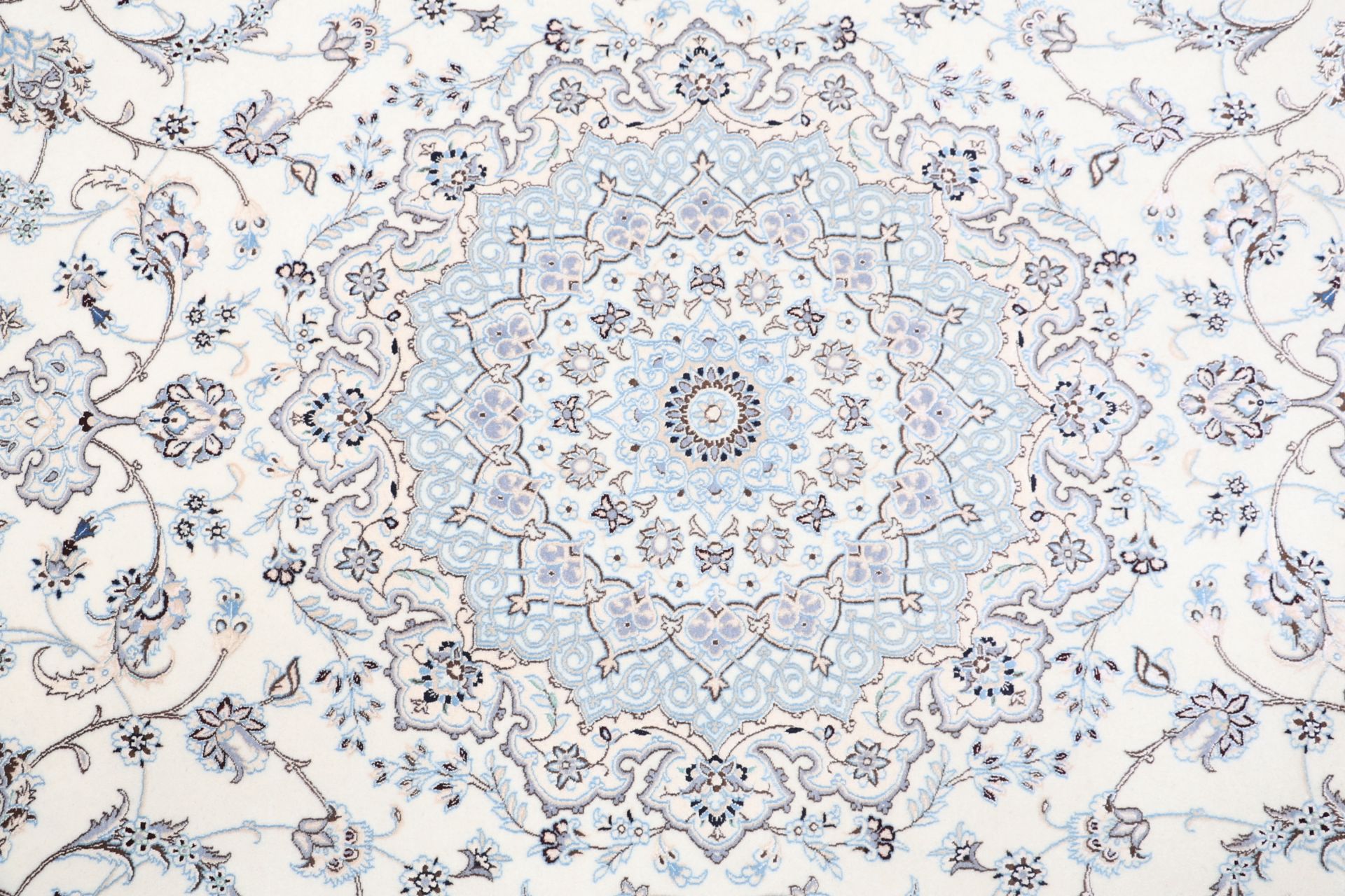 Handgeknüpfter Nain Perserteppich, 252 × 370 cm, Wolle & Seide