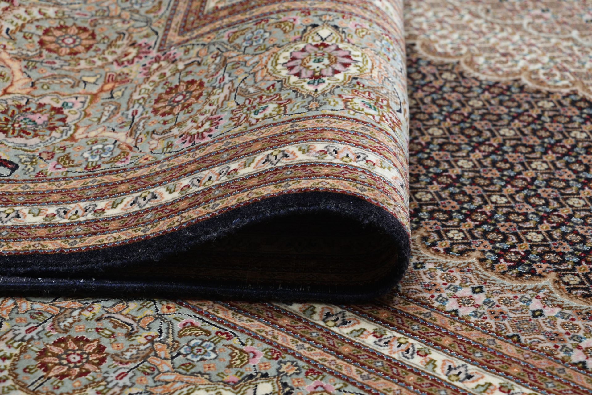 Täbriz Perserteppich aus Iran, 255 × 350 cm