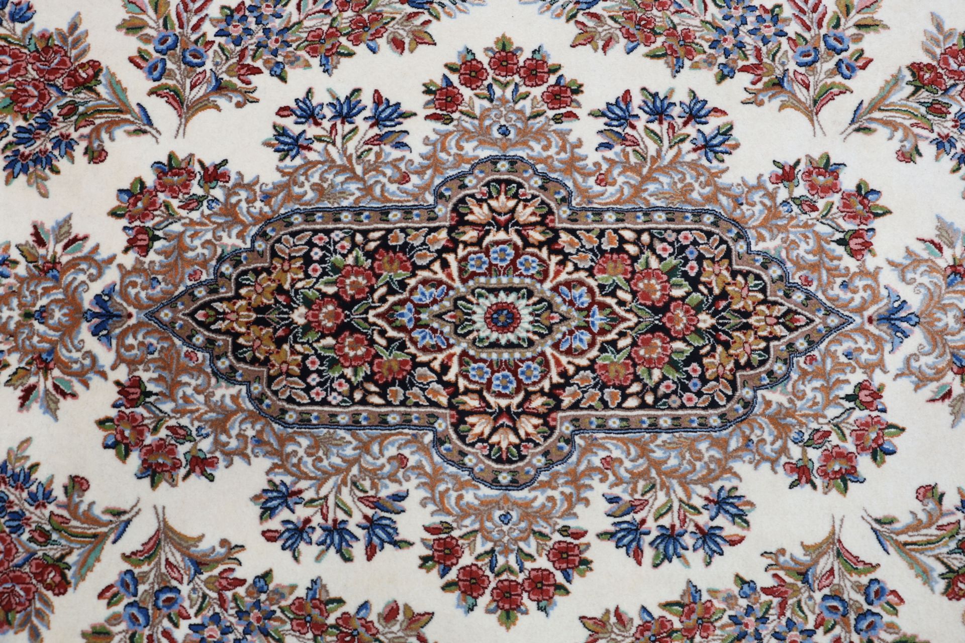 perserteppich-kirman-208-x-320-cm-schurwolle-handgeknupft-8 Handgeknüpfter Kerman Perserteppich 208 × 320 cm