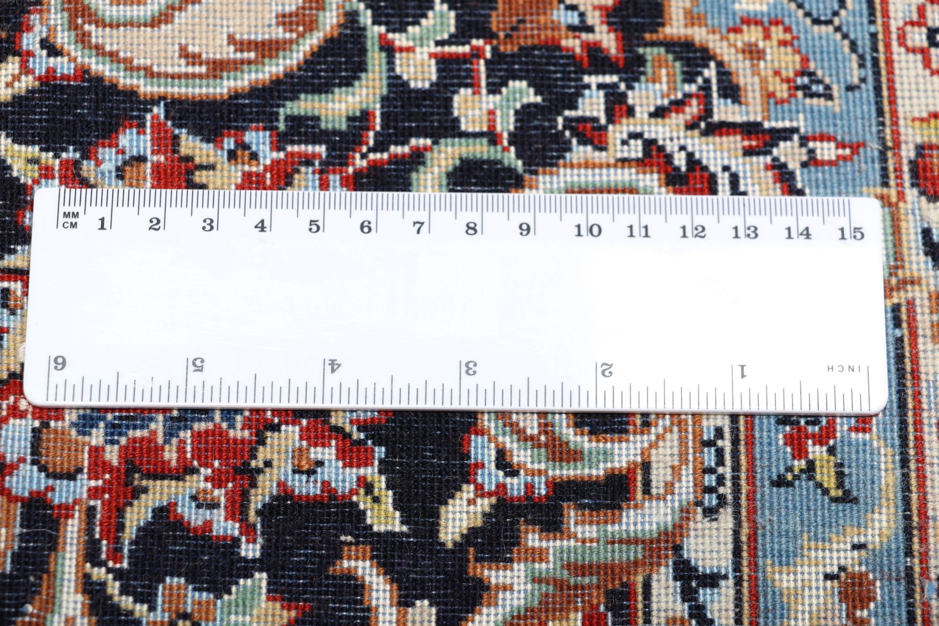 Handgeknüpfter Isfahan Perserteppich, 195 × 253 cm, Wolle & Seide