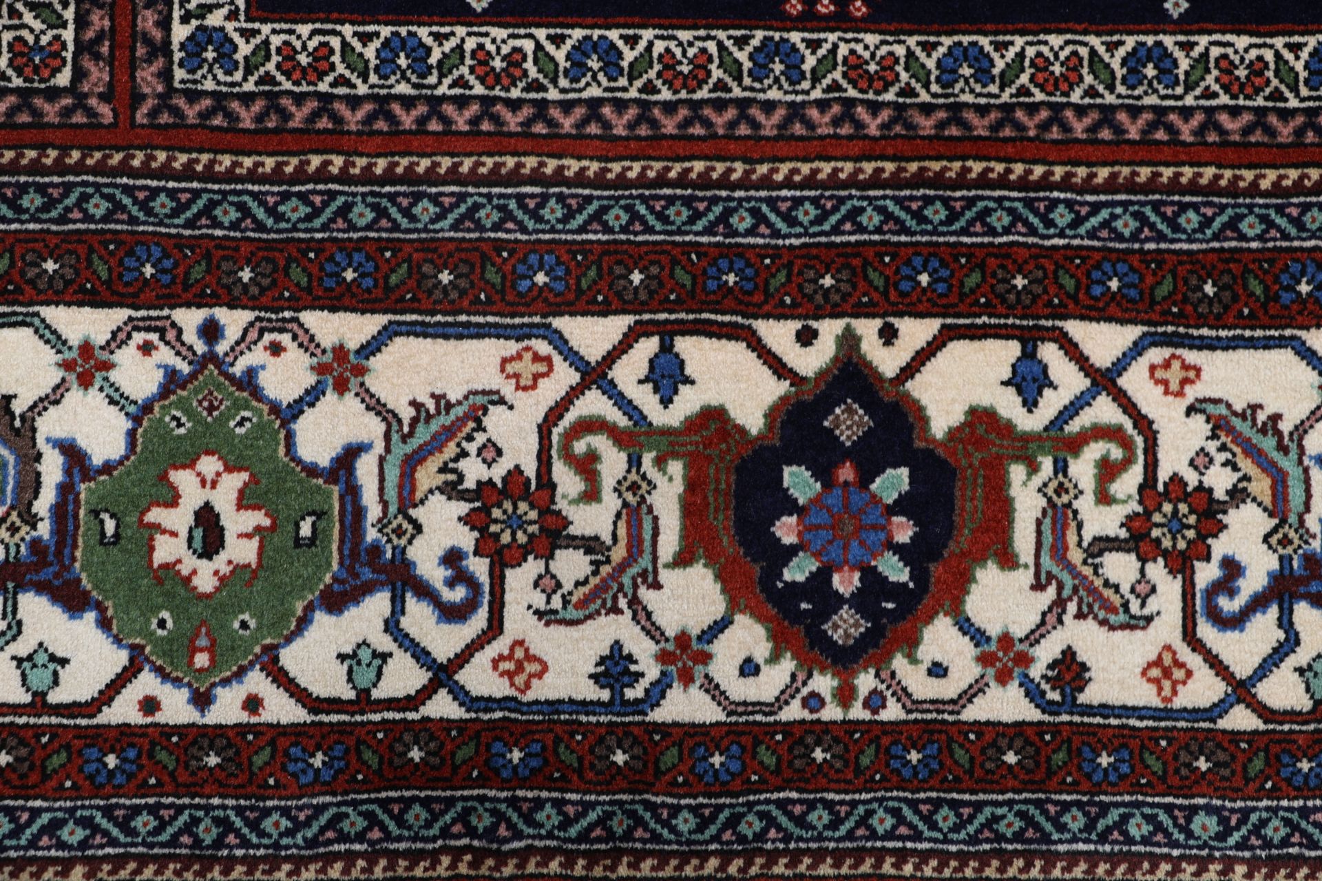 Handgeknüpfter Qashqai Perserteppich 252 × 344 cm