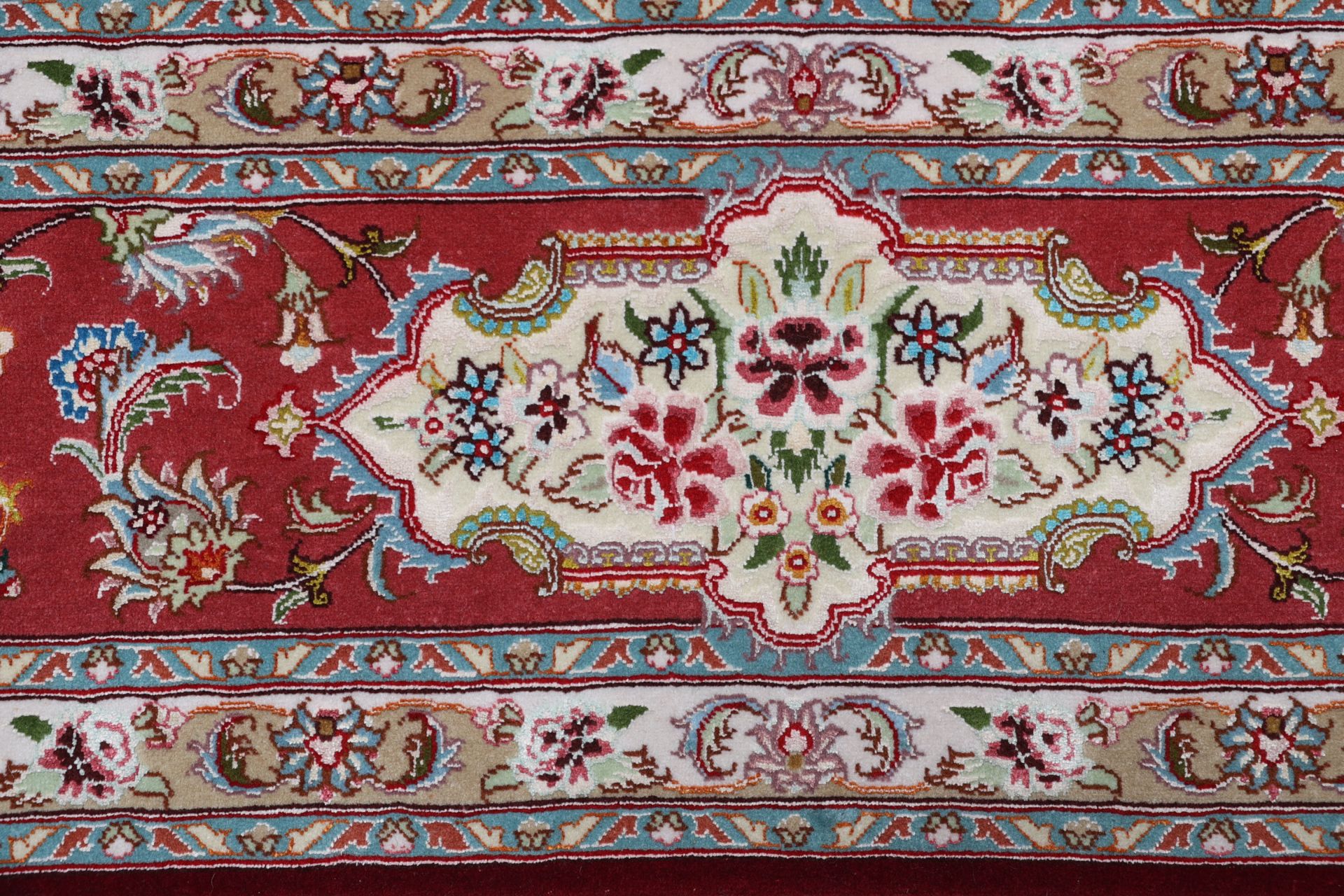 perserteppich-tabriz-205-x-302-cm-schurwolle-seide-handgeknupft-11 Handgeknüpfter Täbriz Perserteppich 205 × 302 cm