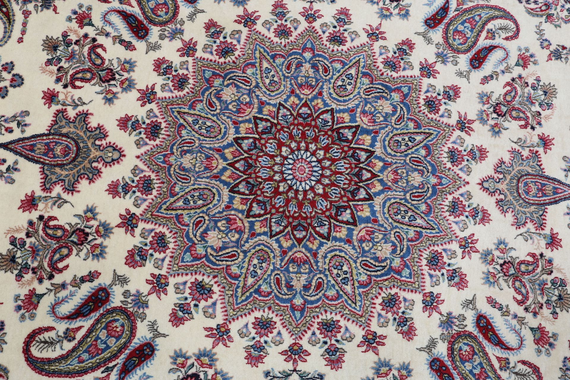 perserteppich-kirman-246-x-335-cm-schurwolle-handgeknupft-8 Handgeknüpfter Kerman Perserteppich 246 × 335 cm