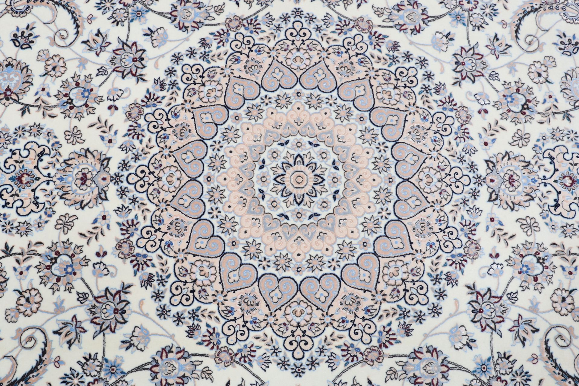 perserteppich-nain-257-x-370-cm-schurwolle-und-seide-handgeknupft-8 Nain Perserteppich 257 × 370 cm aus Wolle & Seide, handgeknüpft