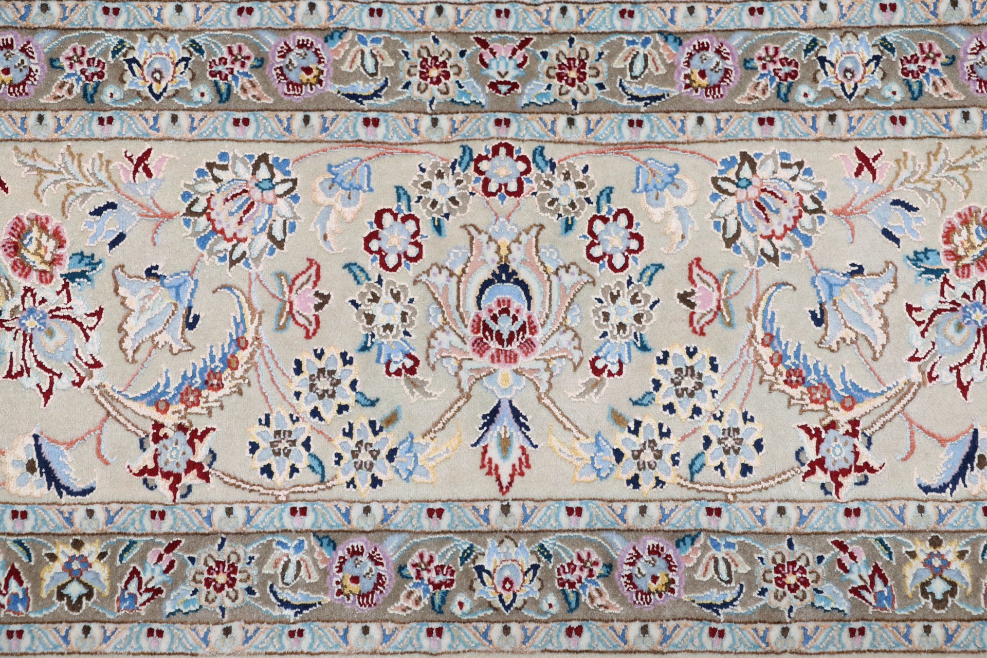 Handgeknüpfter Nain Perserteppich, 205 × 305 cm, Wolle & Seide