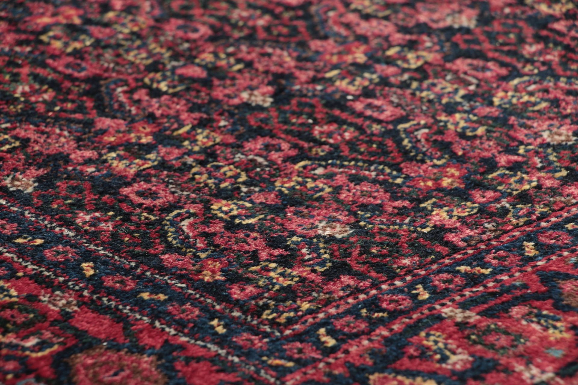Perserteppich aus Iran, 110 × 613 cm