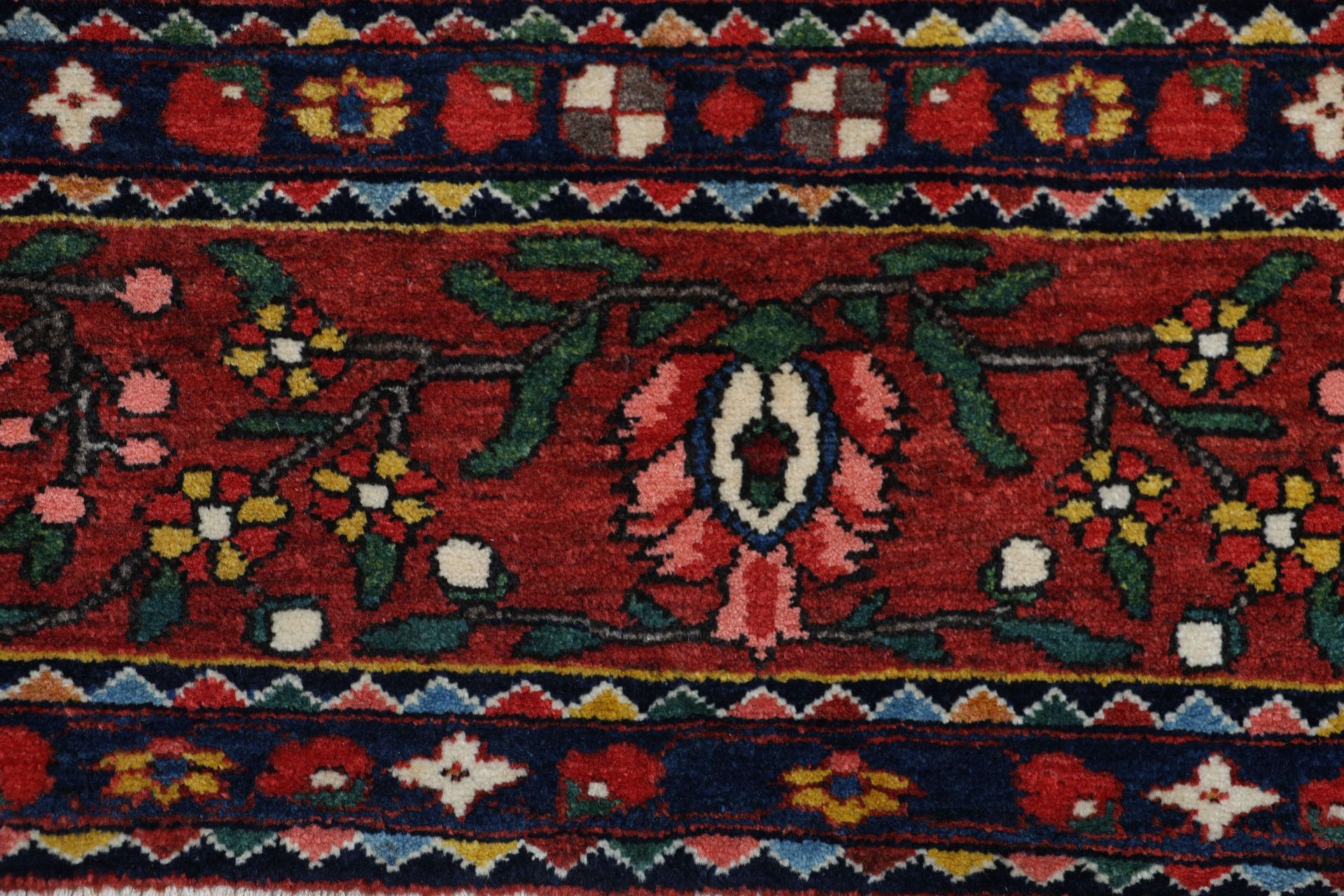 Bakhtiari Perserteppich aus Iran, 213 × 308 cm
