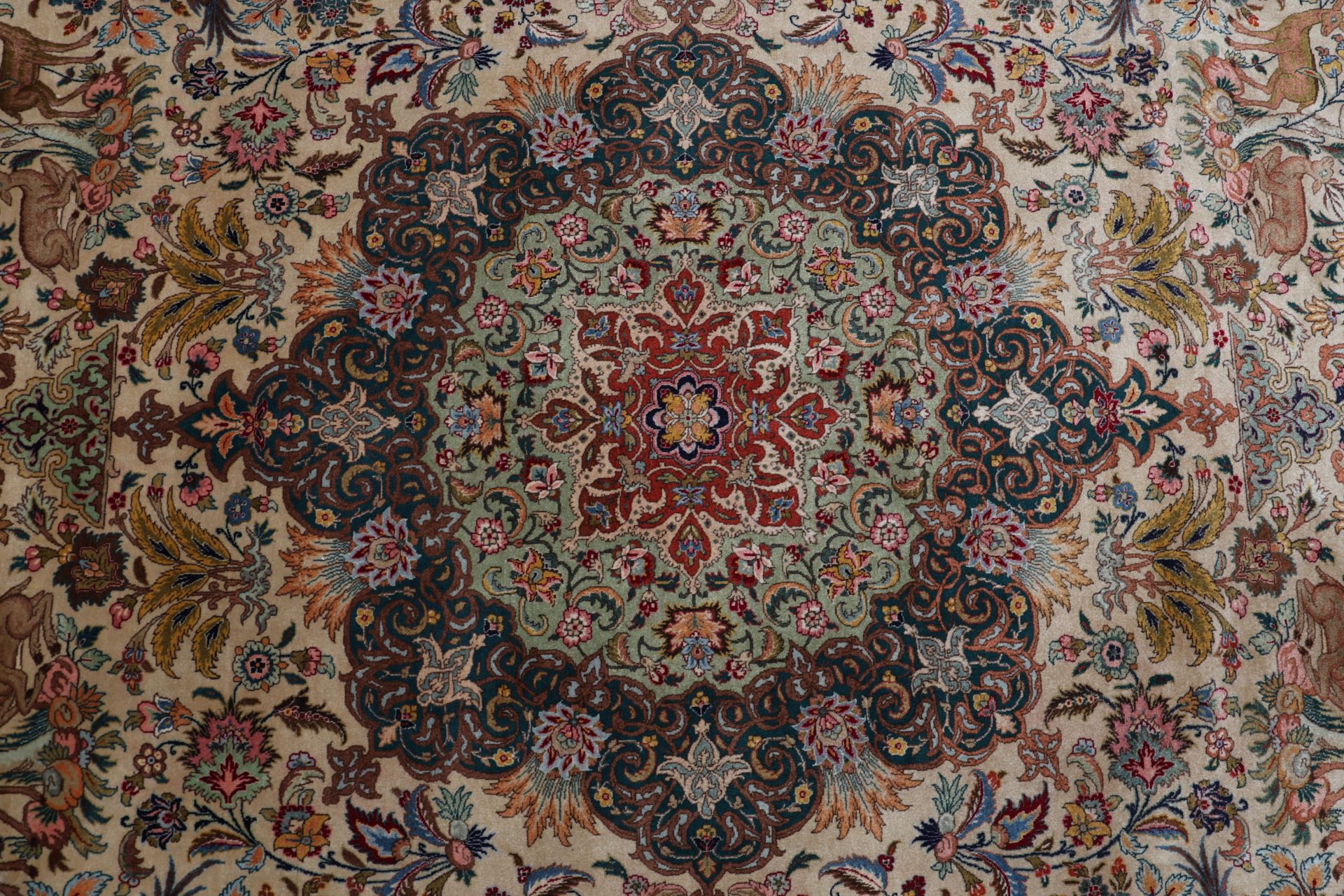 perserteppich-tabriz-258-x-334-cm-schurwolle-seide-handgeknupft-8 Handgeknüpfter Täbriz Perserteppich, 258 × 334 cm, Wolle & Seide