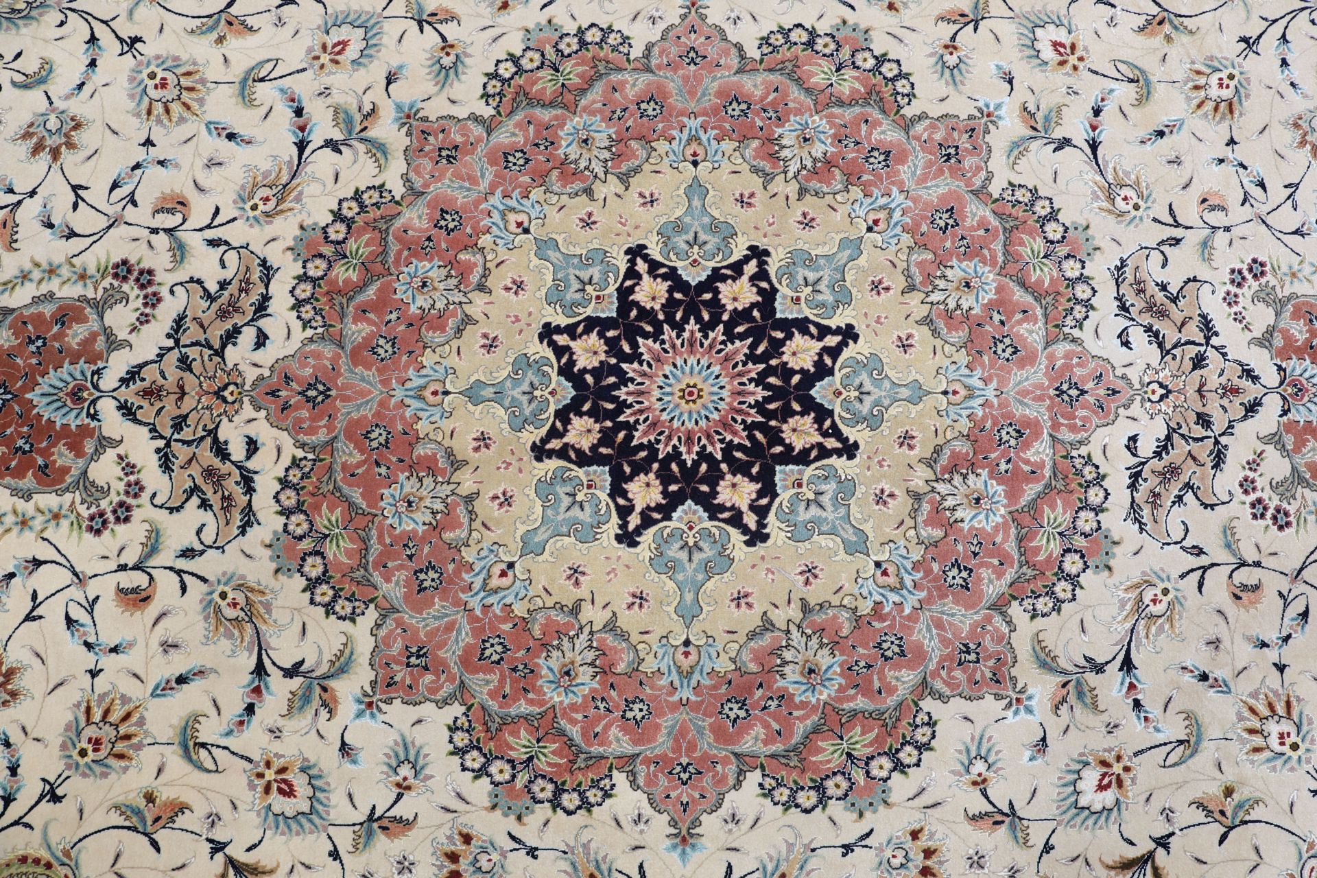 Handgeknüpfter Täbriz Perserteppich 250 × 360 cm