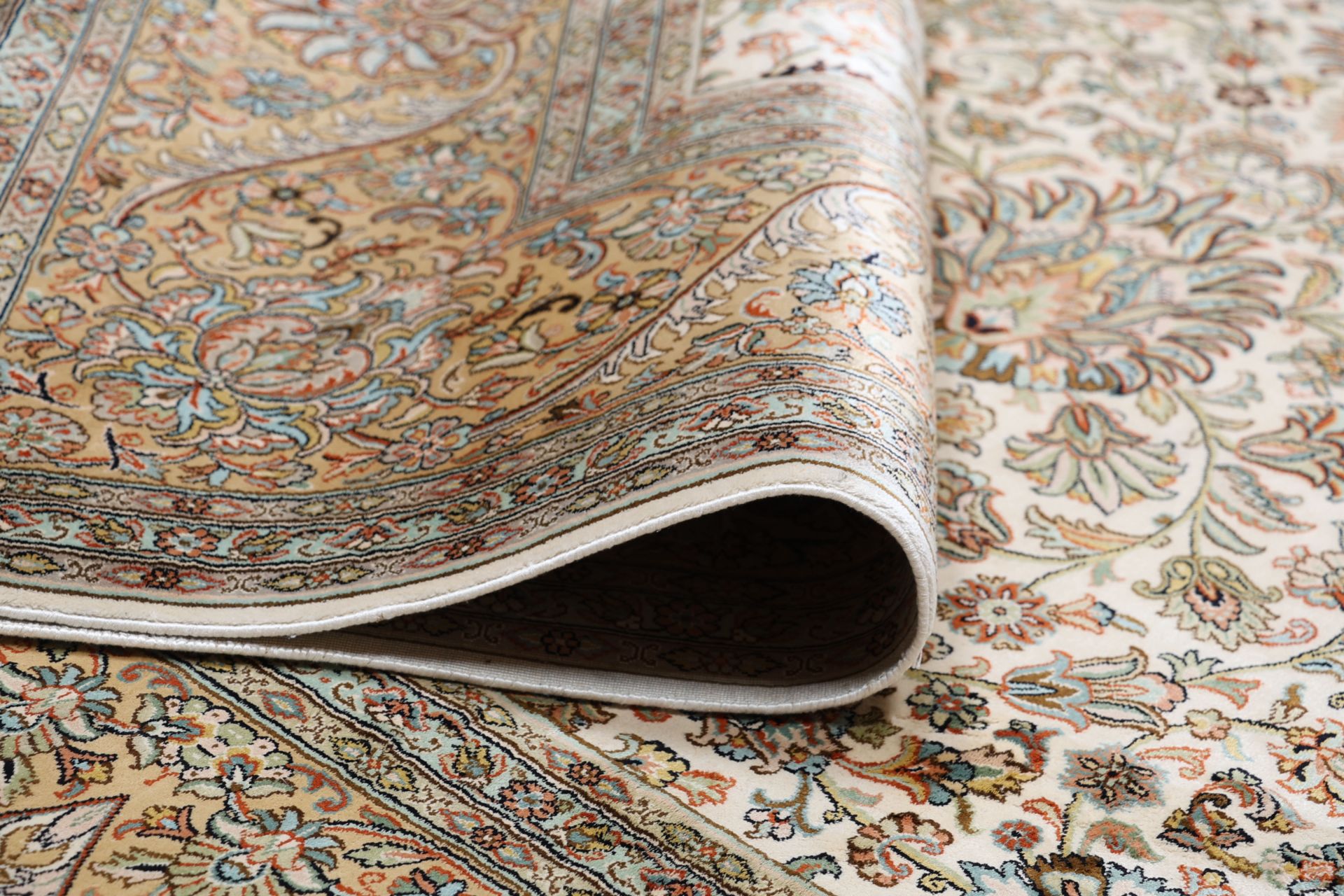 Kashmir Orientteppich aus Indien, 216 × 315 cm