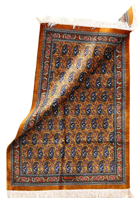 Ghom Perserteppich aus Iran, 117 × 80 cm