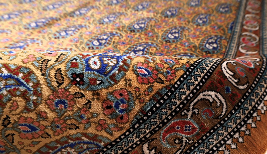 Ghom Perserteppich aus Iran, 117 × 80 cm