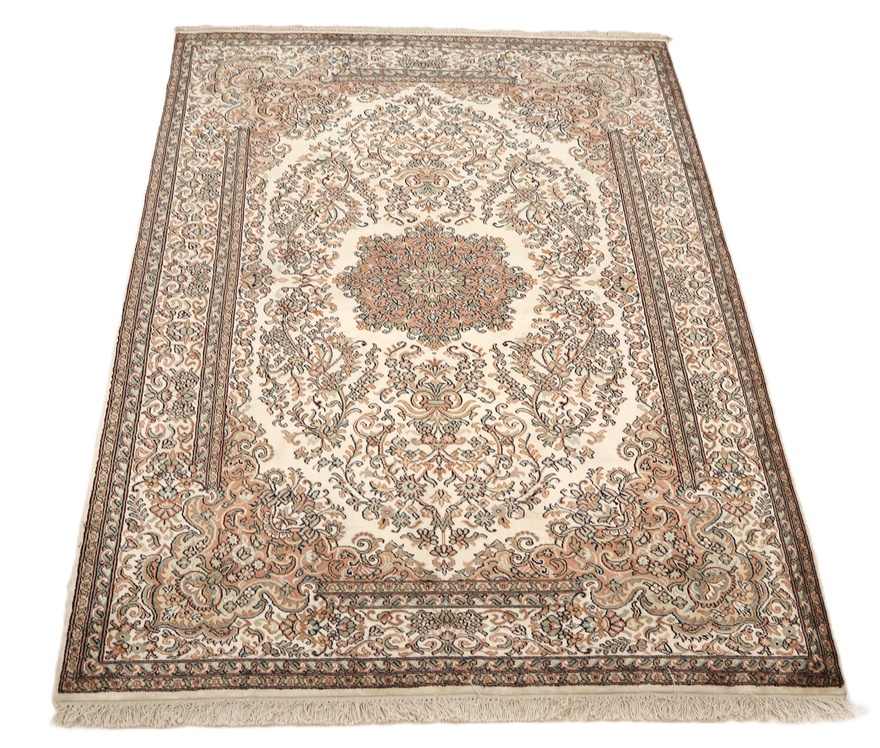 Kashmir Orientteppich 189 × 129 cm aus Seide, handgeknüpft