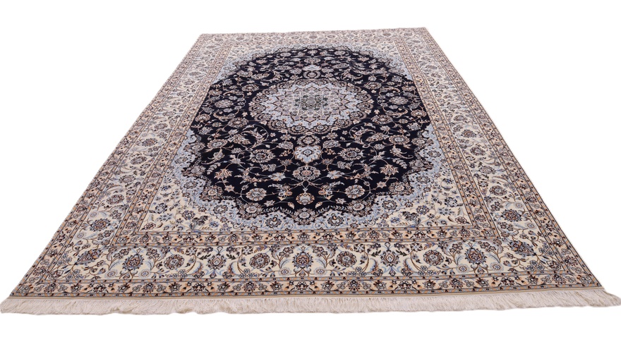 perserteppich-378-x-257-cm-wolle-seide-handgeknupft Nain Perserteppich aus Iran, 378 × 257 cm