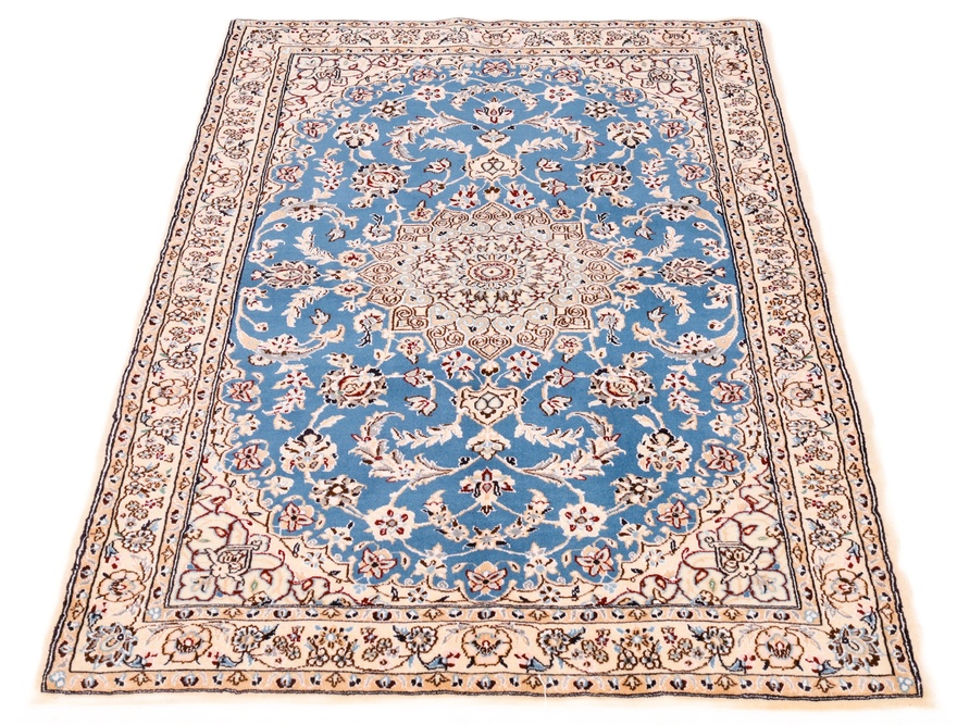 Handgeknüpfter Nain Perserteppich 151 × 106 cm