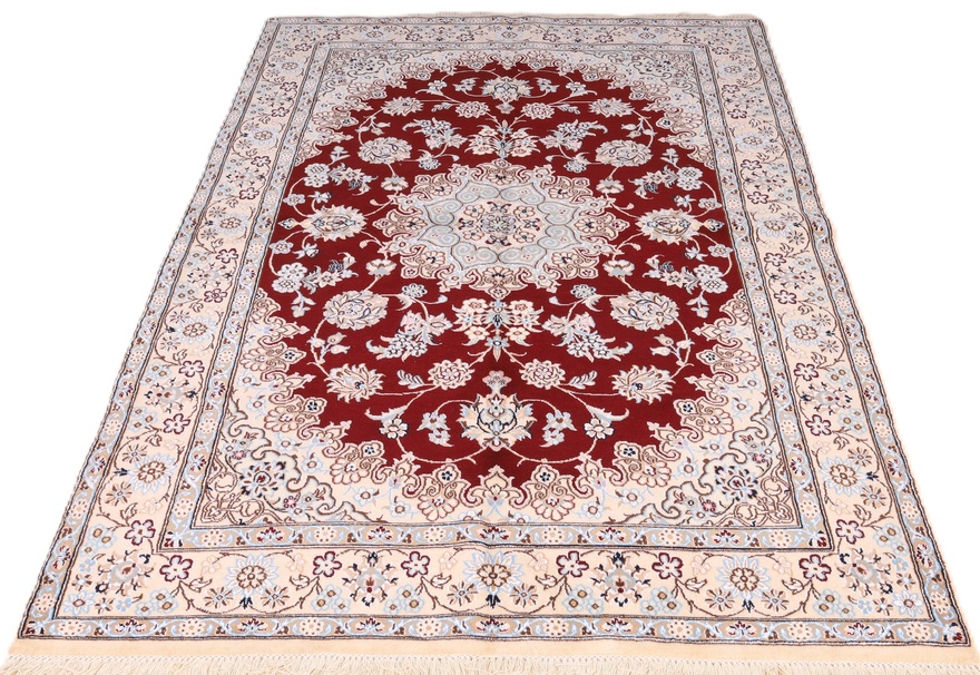 Nain Perserteppich 241 × 153 cm aus Wolle & Seide, handgeknüpft