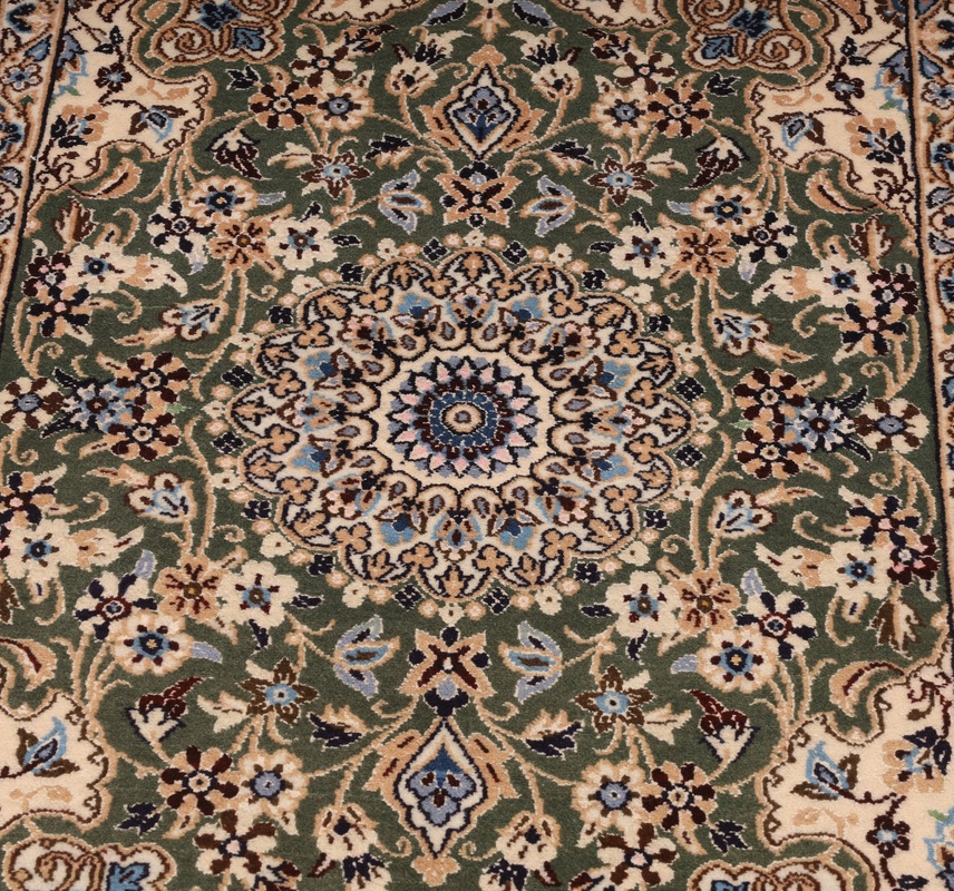 Nain Perserteppich 90 × 60 cm aus Wolle & Seide, handgeknüpft