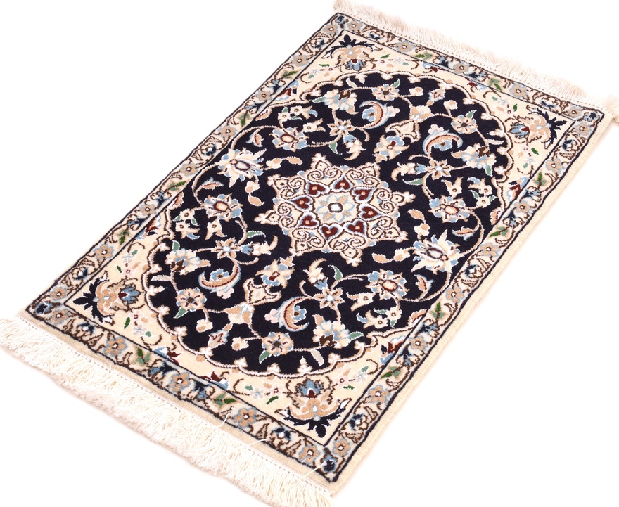 Nain Perserteppich aus Iran, 90 × 60 cm