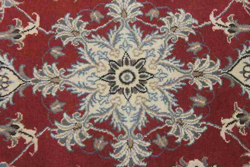 Handgeknüpfter Nain Perserteppich, 134 × 87 cm, Wolle & Seide