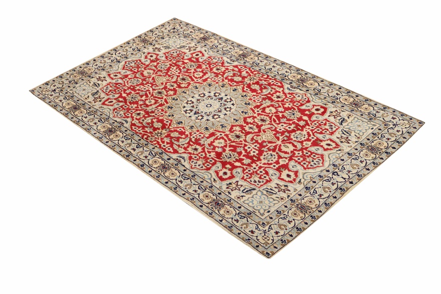 Handgeknüpfter Nain Perserteppich 195 × 116 cm