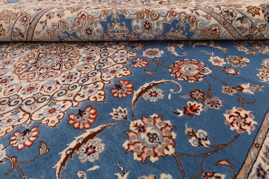 Nain Perserteppich 233 × 156 cm aus Wolle & Seide, handgeknüpft