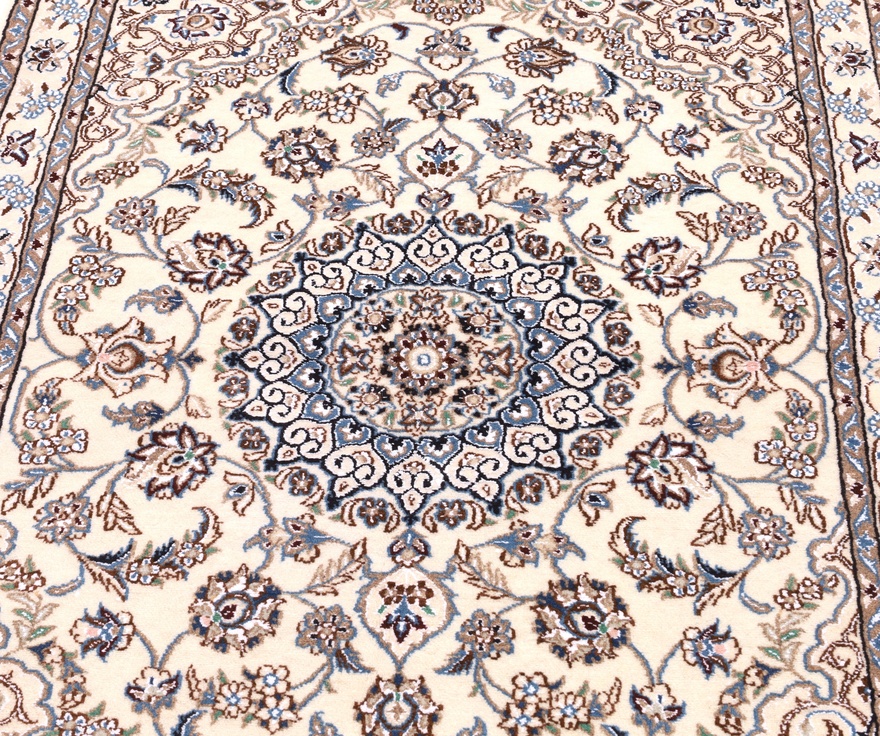 Nain Perserteppich aus Iran, 148 × 97 cm