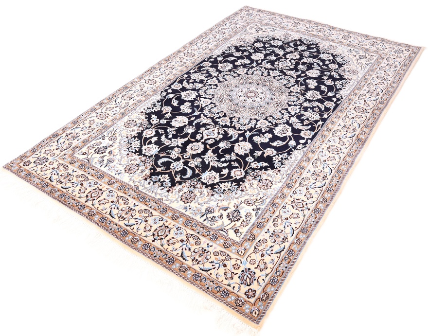 Nain Perserteppich aus Iran, 247 × 153 cm