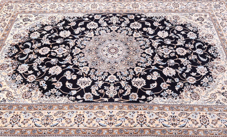 Nain Perserteppich aus Iran, 247 × 153 cm