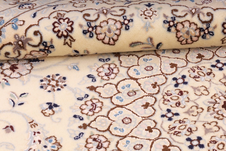 Nain Perserteppich aus Iran, 250 × 163 cm