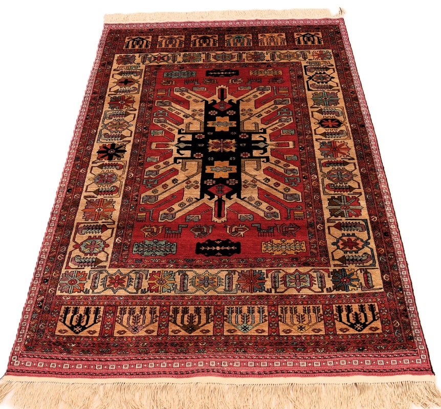 Handgeknüpfter Perserteppich 135 × 95 cm