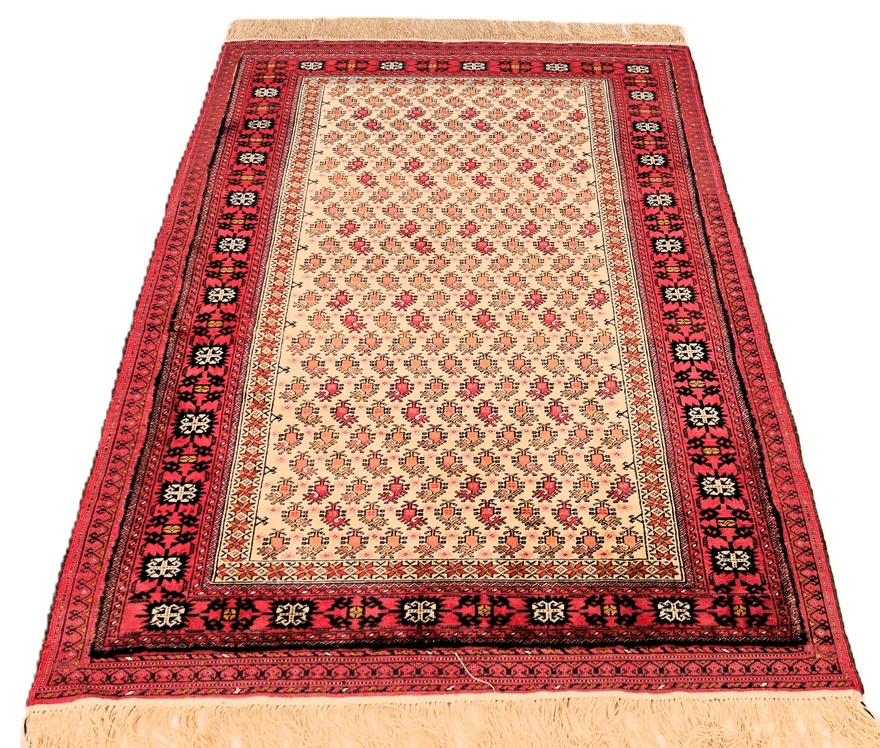 Perserteppich aus Iran, 124 × 82 cm