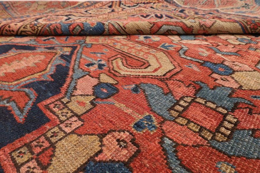 Antiker Perserteppich aus Iran, 547 × 330 cm