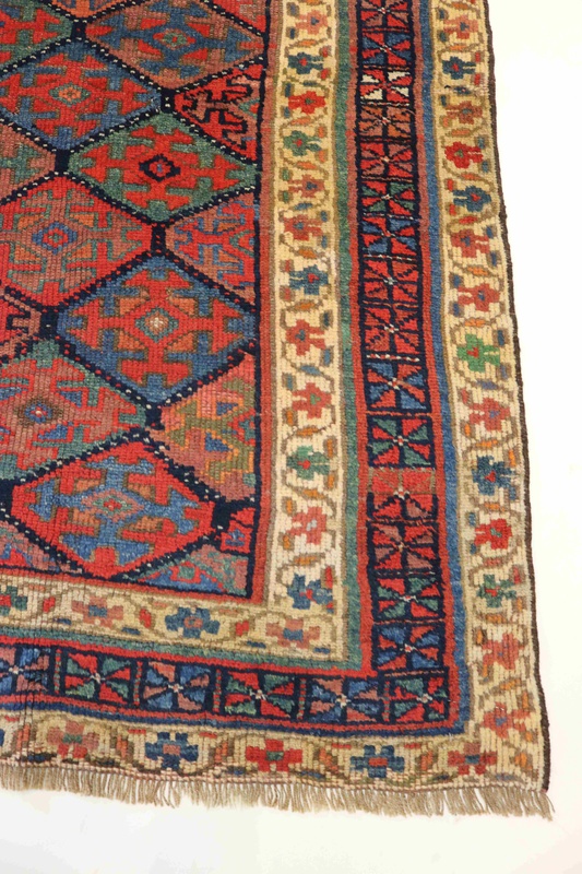 Antiker Orientteppich aus Russland, 253 × 135 cm