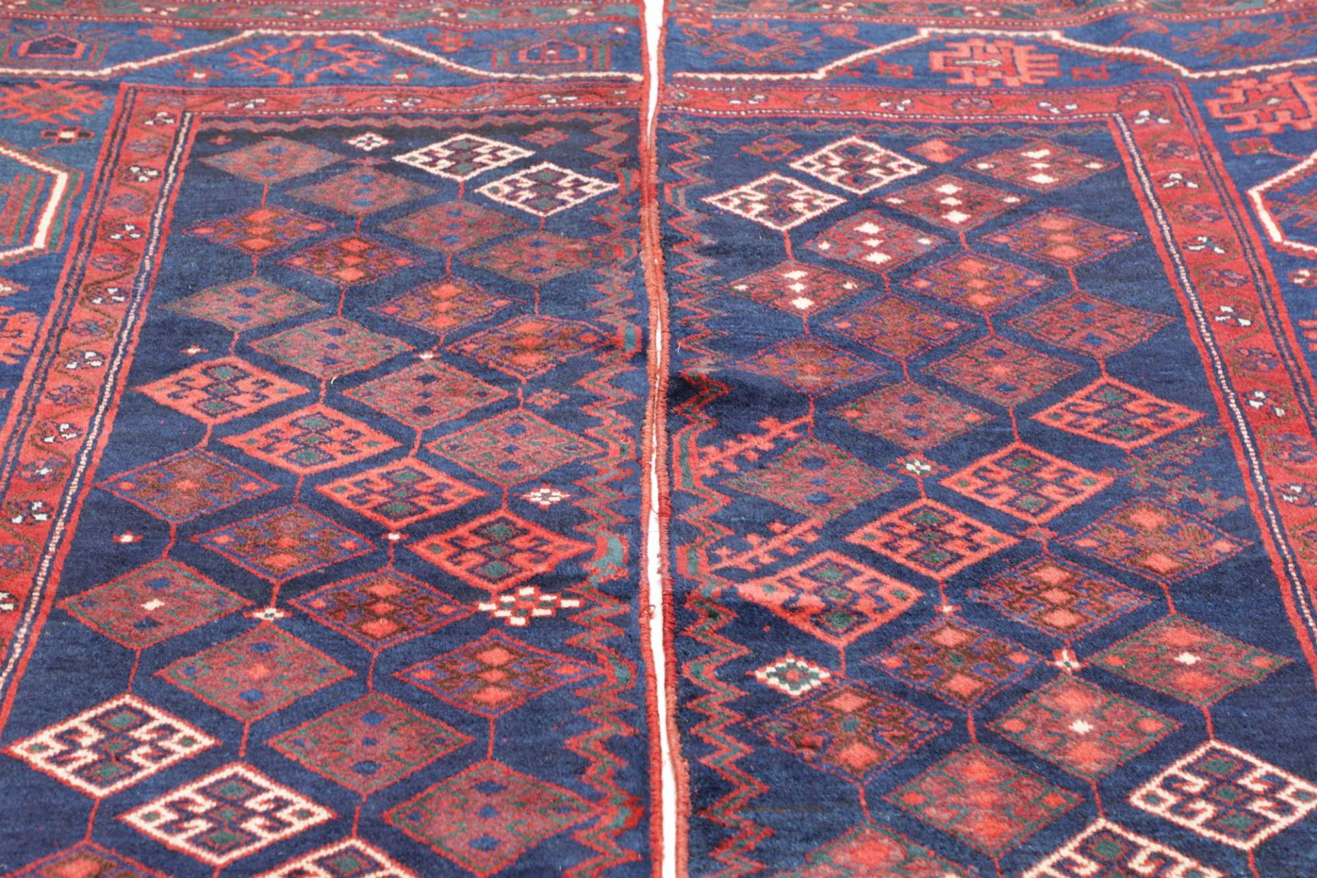 perserteppich-kazak-185-x-214-cm-schurwolle-handgeknupft-antik-7 Antiker Kazak Perserteppich, 185 × 214 cm, Wolle