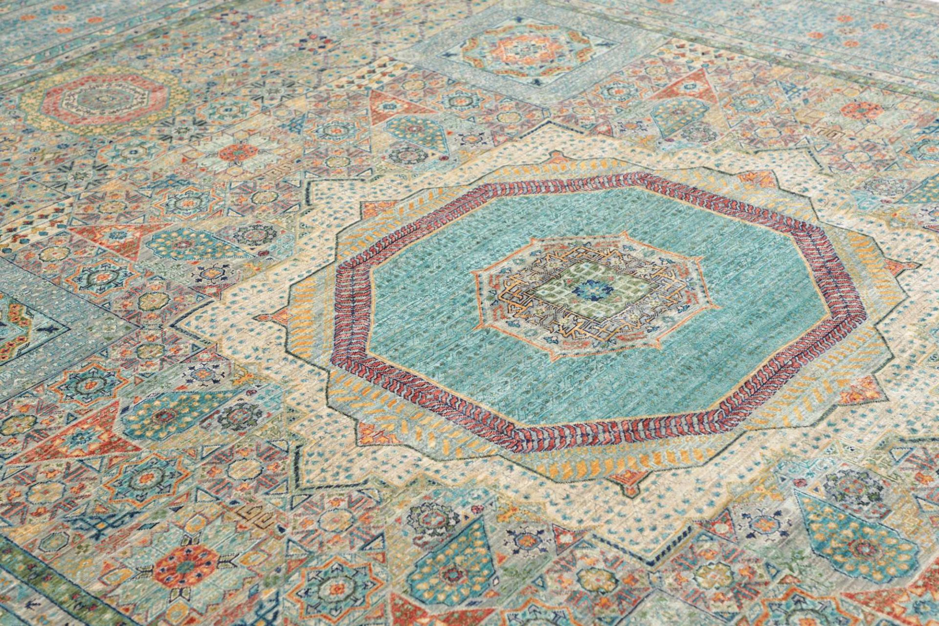 Mamluk Orientteppich 279 × 376 cm aus Wolle, handgeknüpft