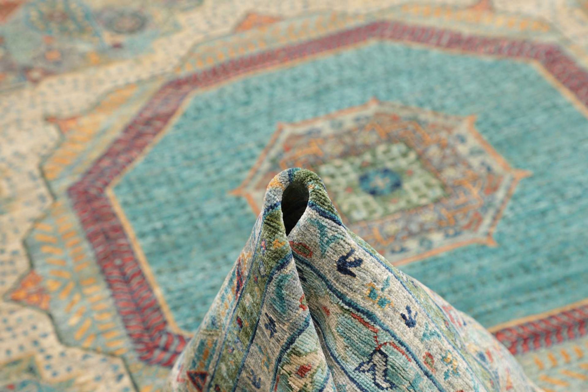 Mamluk Orientteppich 279 × 376 cm aus Wolle, handgeknüpft