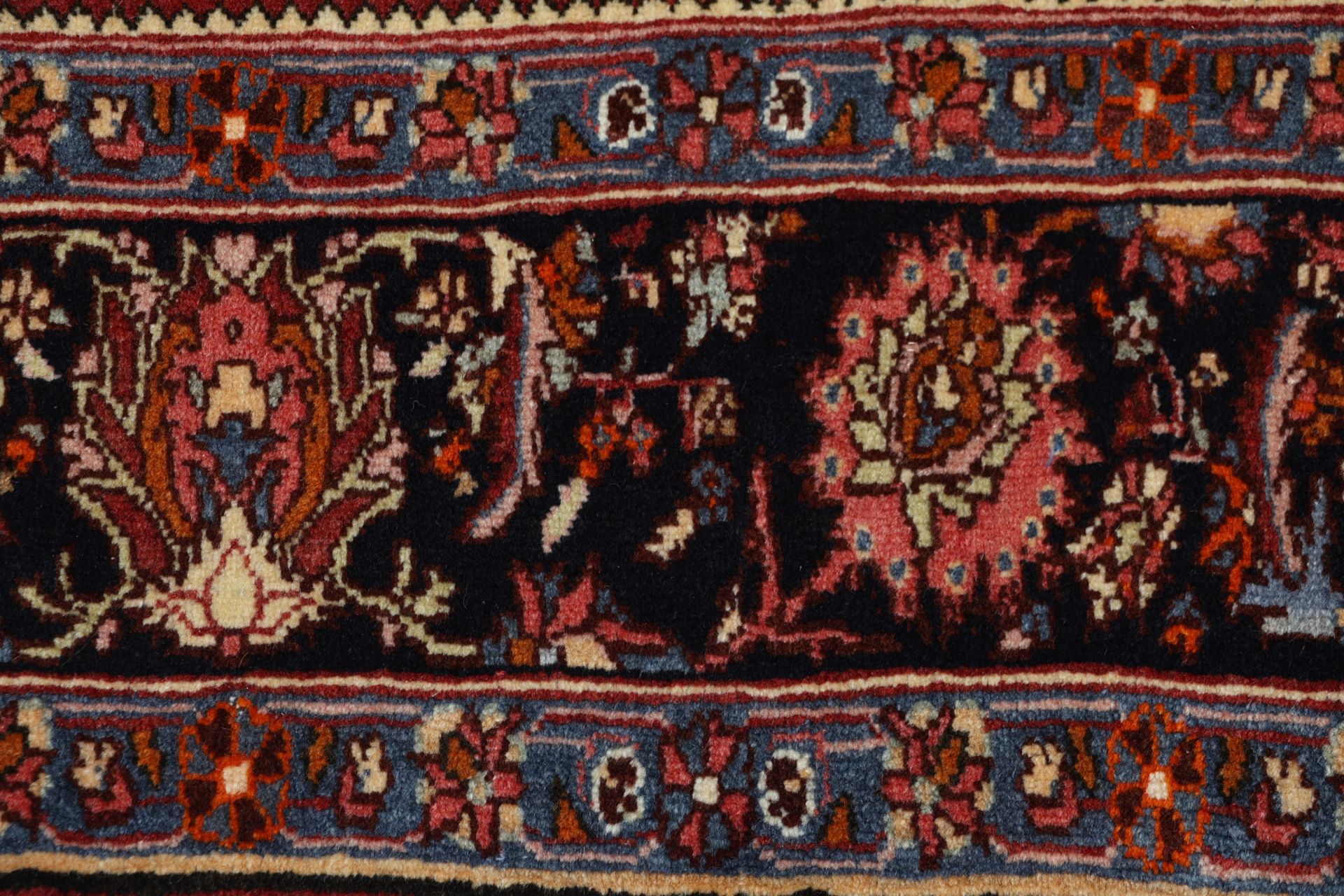 Handgeknüpfter Bijar Perserteppich 225 × 335 cm