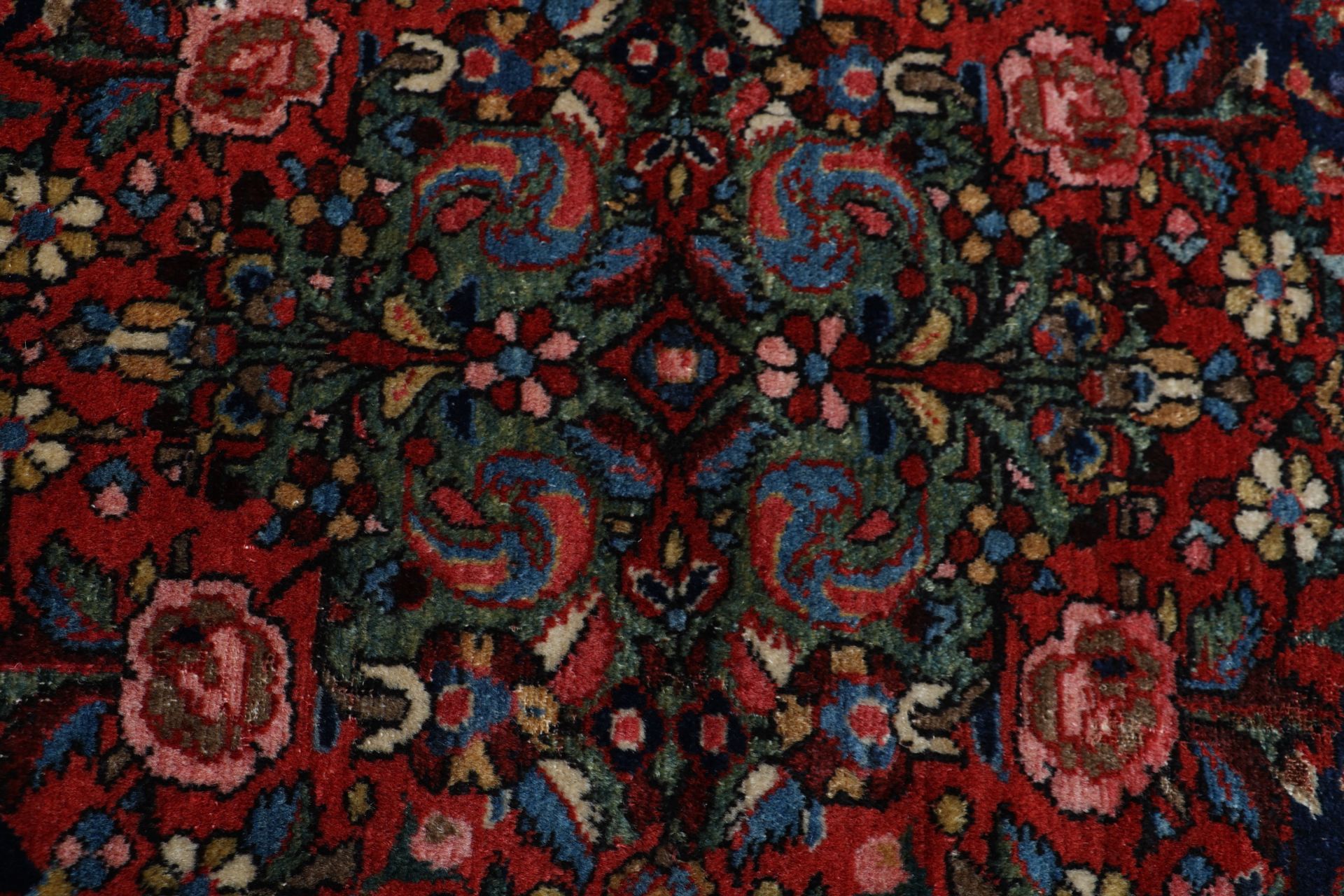 Antiker Perserteppich aus Iran, 147 × 220 cm
