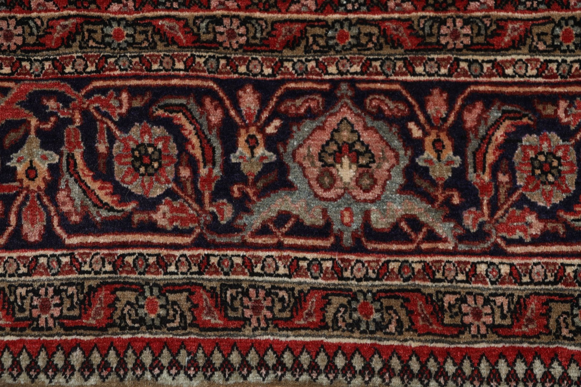 Handgeknüpfter Bijar Perserteppich 228 × 332 cm