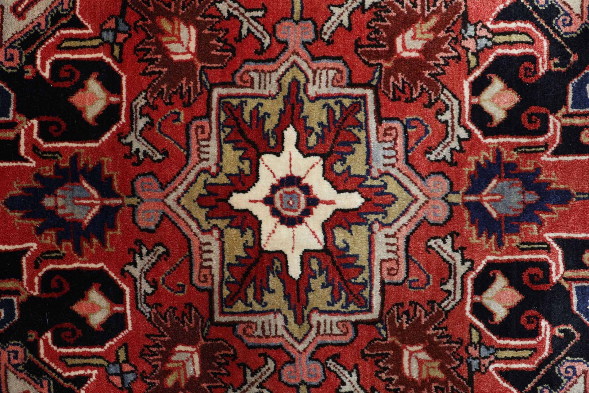 Heriz Perserteppich aus Iran, 250 × 325 cm