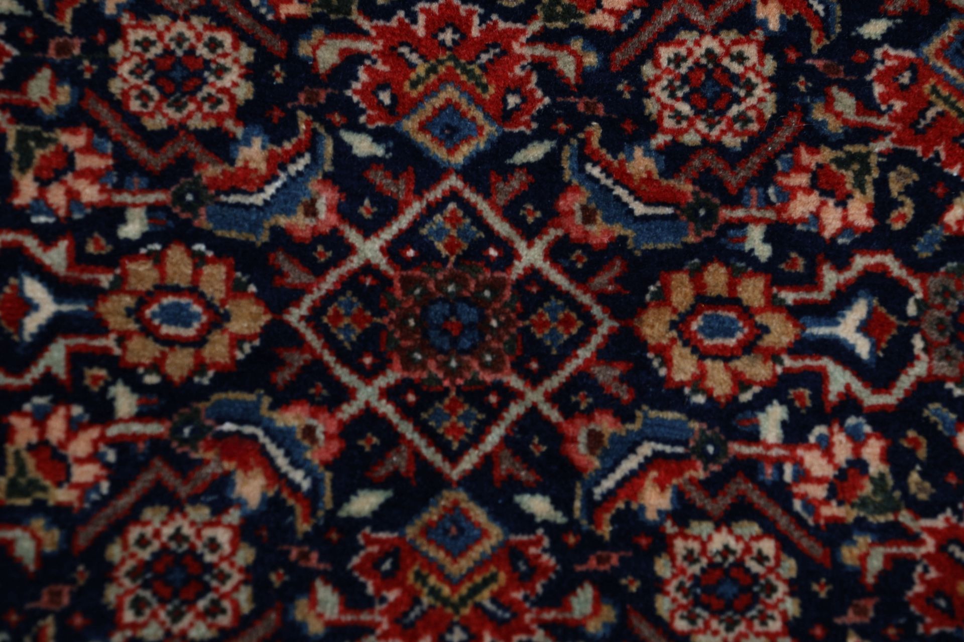 Antiker Sarough Perserteppich aus Iran, 135 × 210 cm